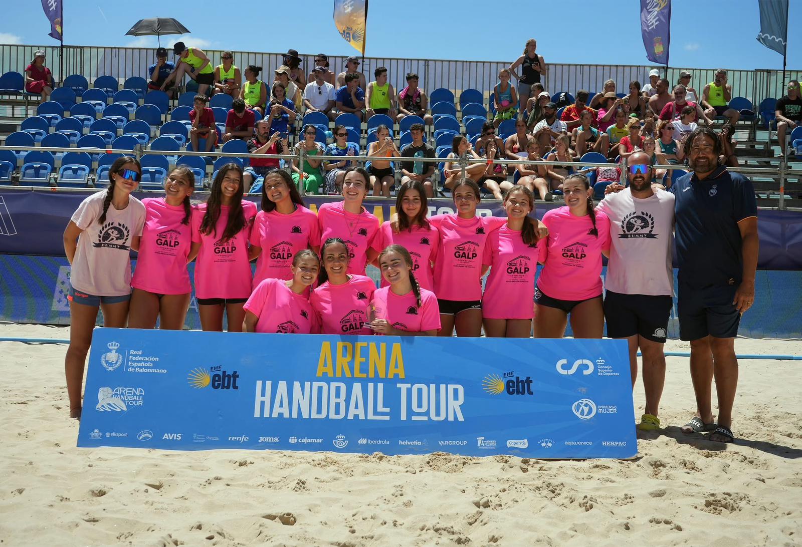 COKE GONZÁLEZ LLEVA AL DUMMYS JUVENIL AL SUBCAMPEONATO EN SANXENXO