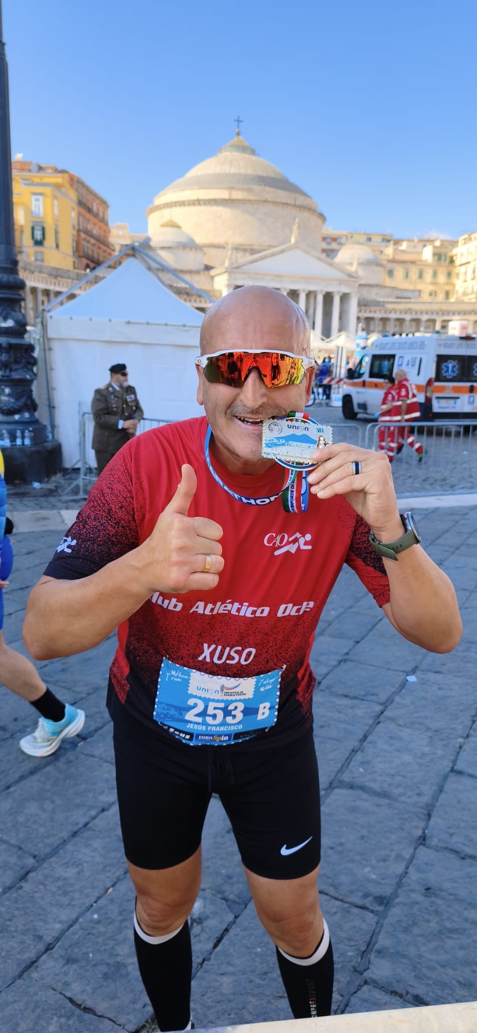 CHUS MENESES CONCLUYE LA MARATÓN DE NÁPOLES EN 3:21:18 Y ES DECIMOTERCERO EN SU CATEGORÍA